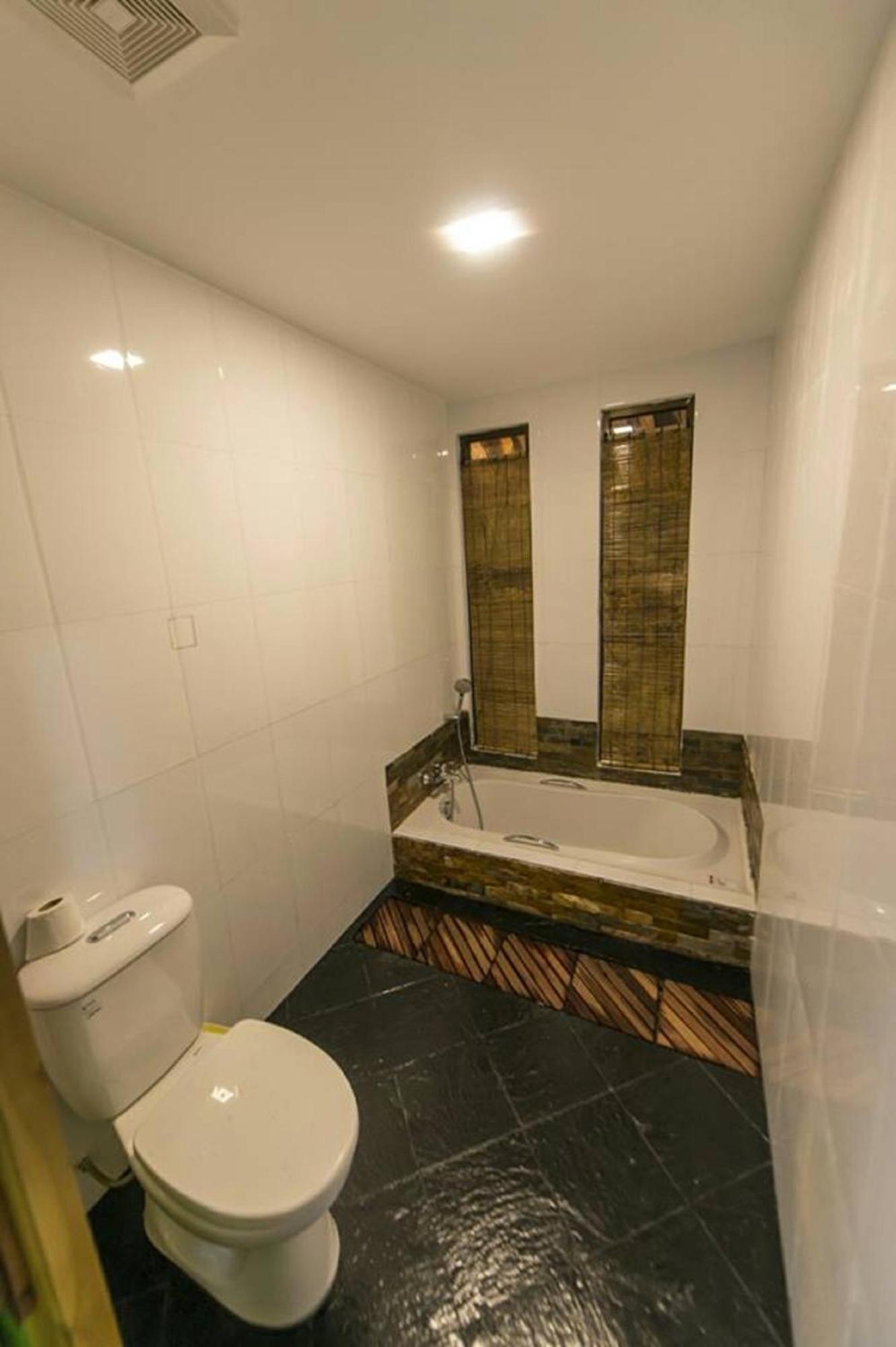 Hotel Queen Jamadevi Mawlamyine Dış mekan fotoğraf