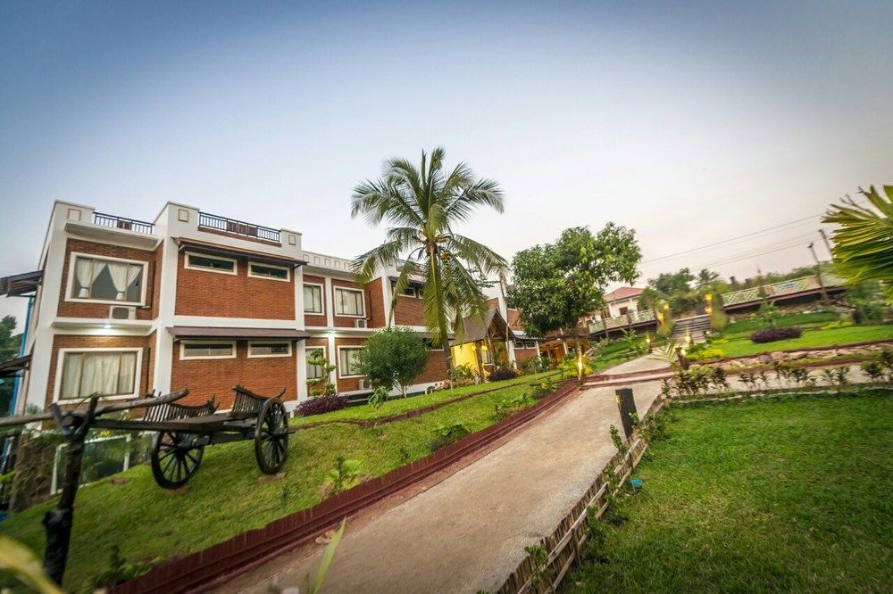 Hotel Queen Jamadevi Mawlamyine Dış mekan fotoğraf