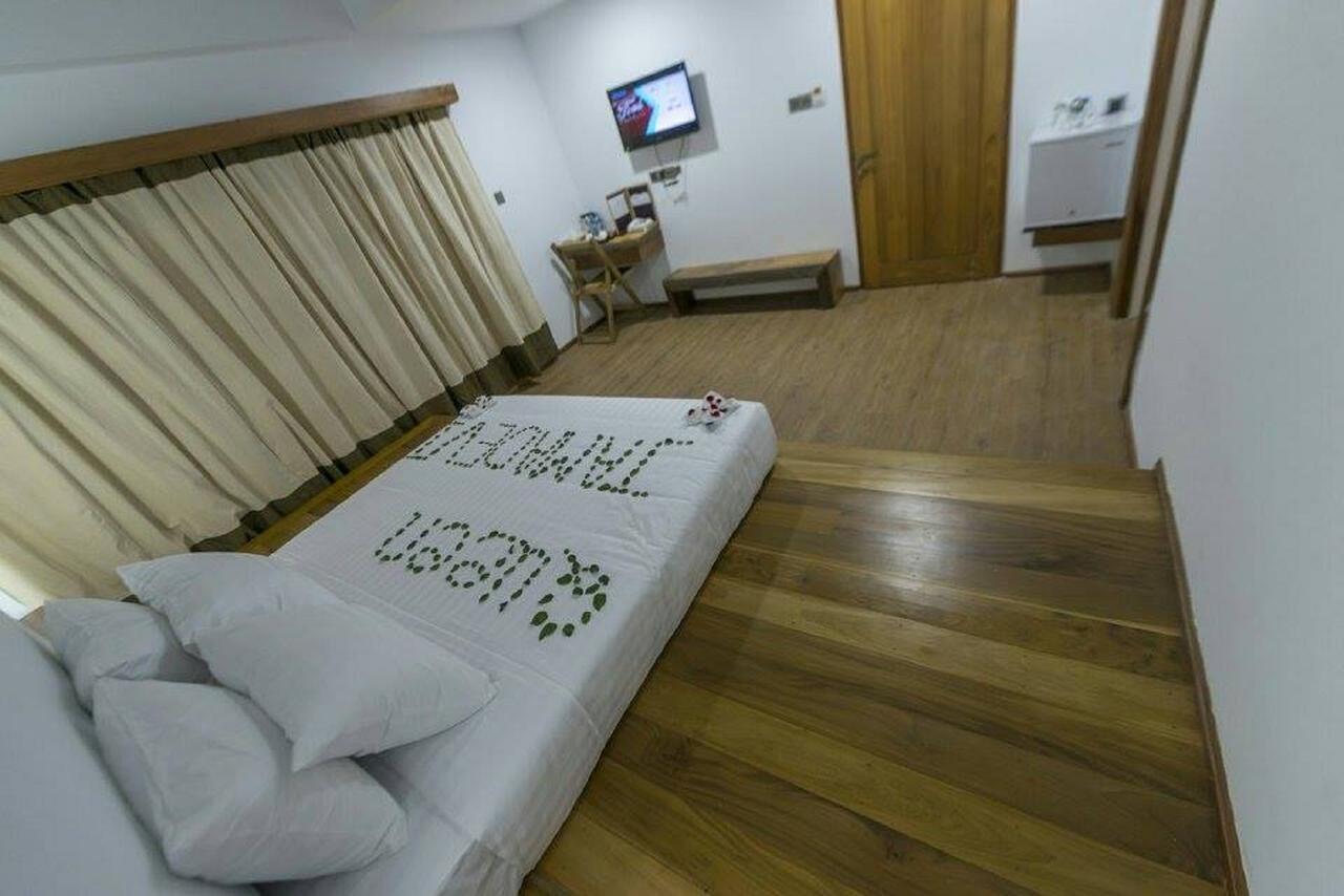 Hotel Queen Jamadevi Mawlamyine Dış mekan fotoğraf