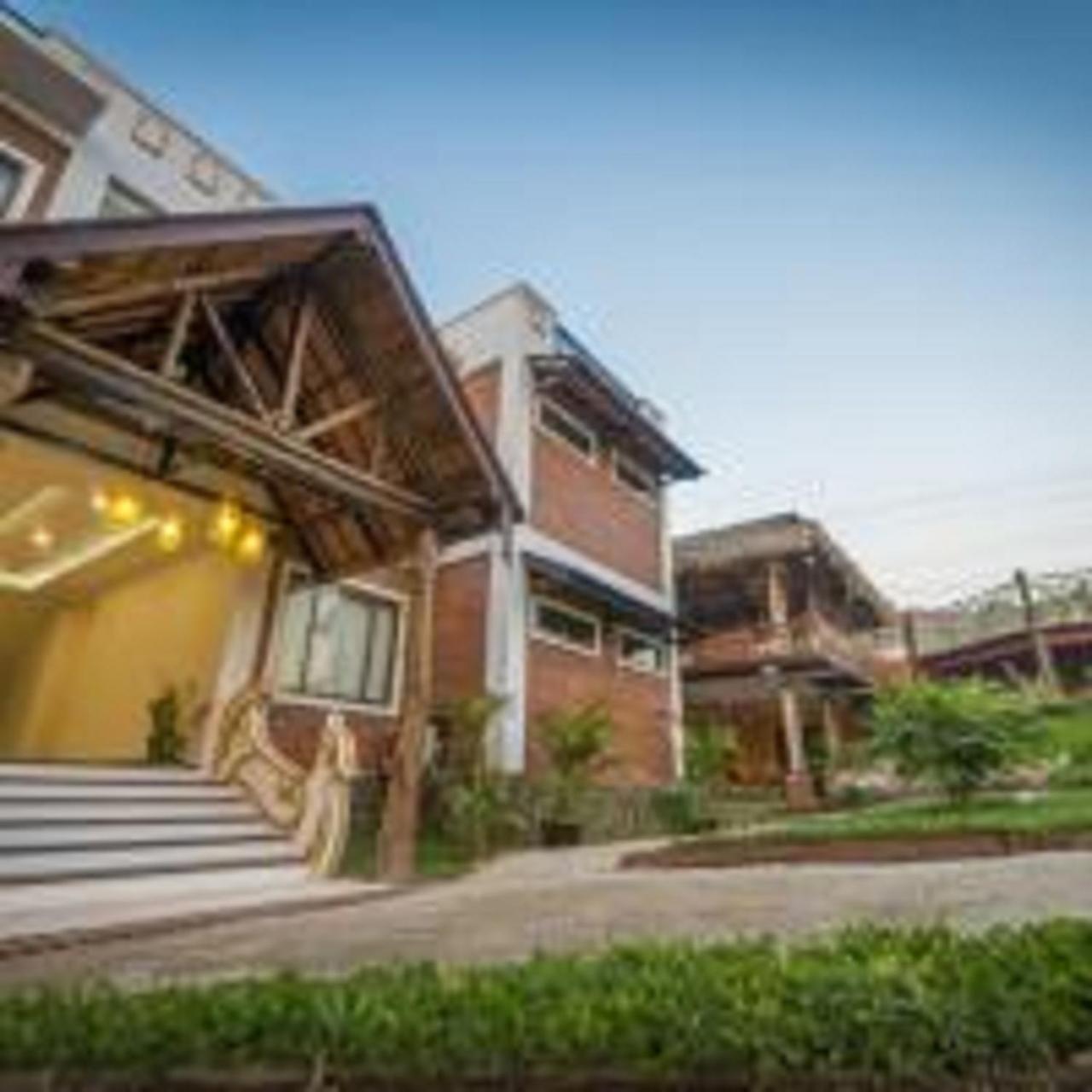 Hotel Queen Jamadevi Mawlamyine Dış mekan fotoğraf